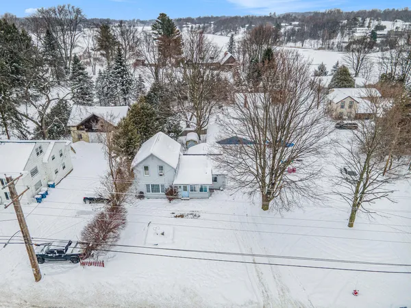 $189,900 | 140 West Main Street, Hart, MI 49420