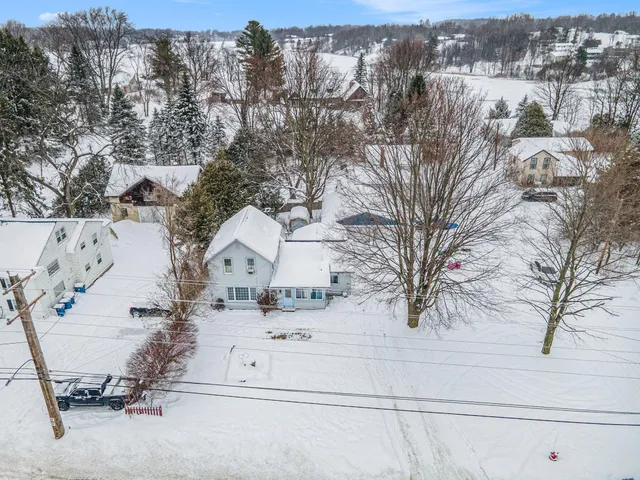 $199,900 | 140 West Main Street, Hart, MI 49420