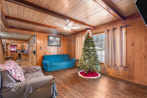 $189,900 | 140 West Main Street, Hart, MI 49420