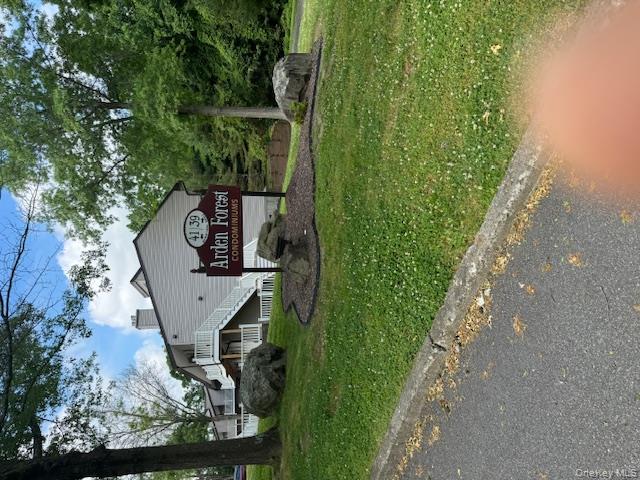 a view of a back yard of the house