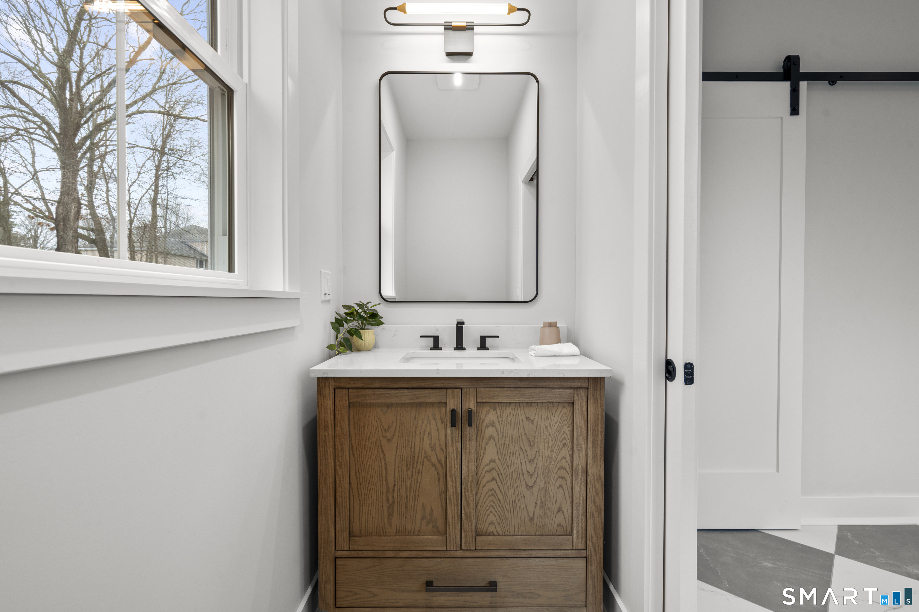 11 Laurel Hill Road Branford, CT 06405 - Photo 14 of 37