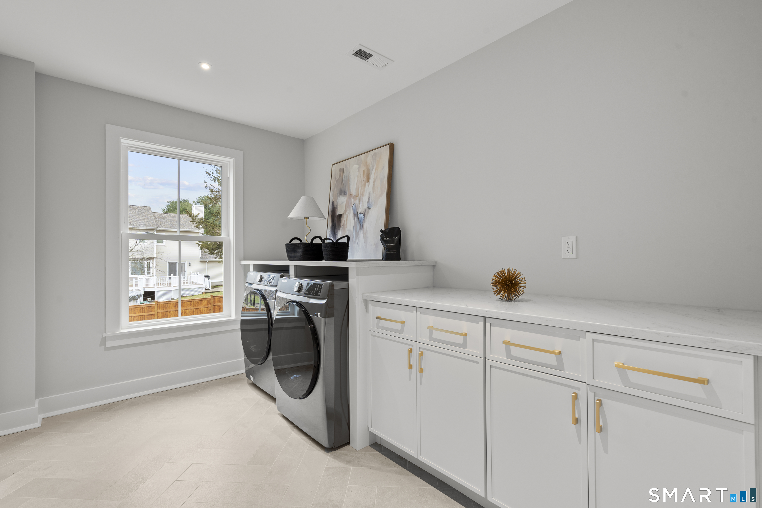 11 Laurel Hill Road Branford, CT 06405 - Photo 23 of 37