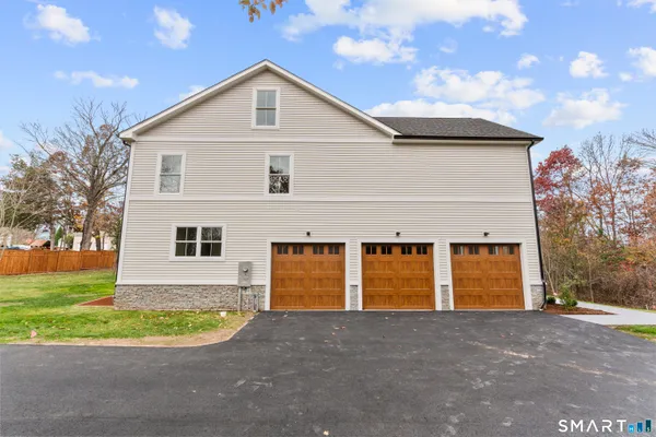 $1,150,000 | 11 Laurel Hill Road, Branford, CT 06405
