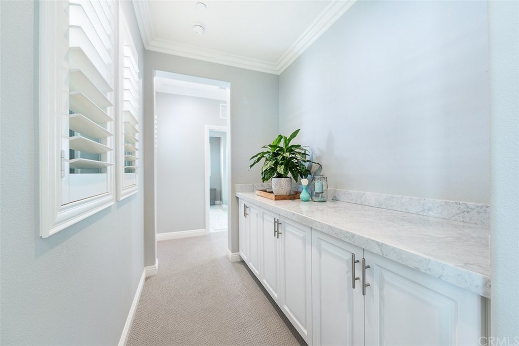 292 Barnes Road Tustin, CA 92782 - Photo 17 of 35