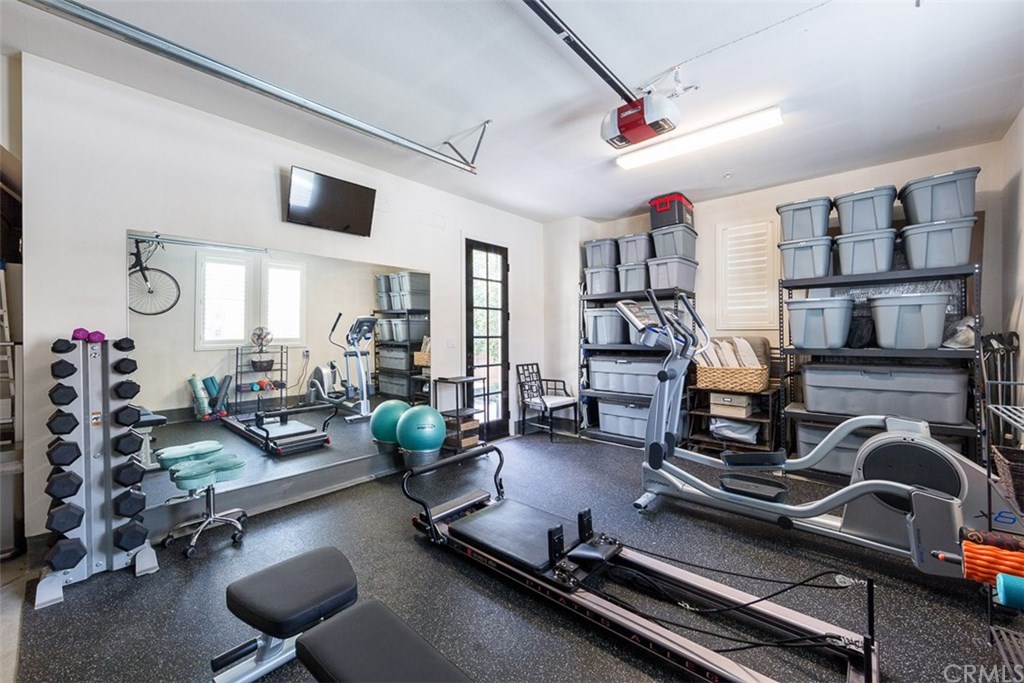 292 Barnes Road Tustin, CA 92782 - Photo 21 of 35