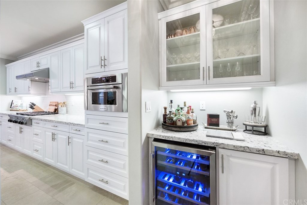 292 Barnes Road Tustin, CA 92782 - Photo 4 of 35