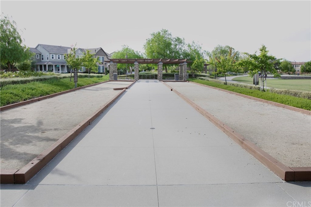 292 Barnes Road Tustin, CA 92782 - Photo 34 of 35