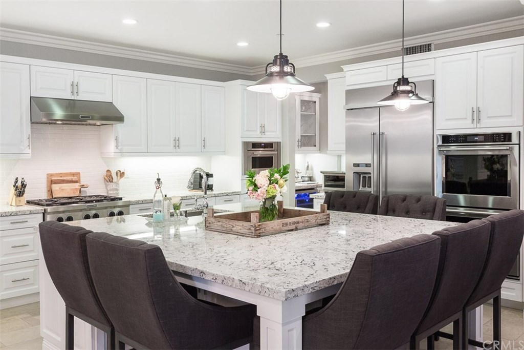 292 Barnes Road Tustin, CA 92782 - Photo 5 of 35