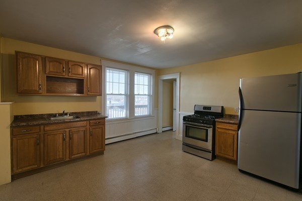 246-250 Rantoul Street Beverly, MA 01915 - Photo 12 of 25 Gallery Image 12