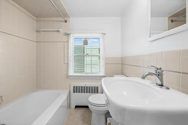 $1,949,000 | 24 North Evergreen Avenue, Longport, NJ 08403