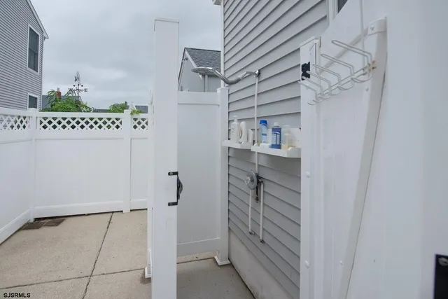 $1,949,000 | 24 North Evergreen Avenue, Longport, NJ 08403