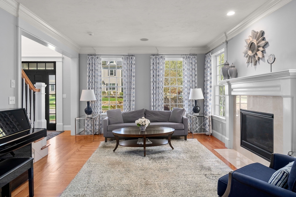 84 Glendale Road Needham, MA 02492 - Photo 4 of 41