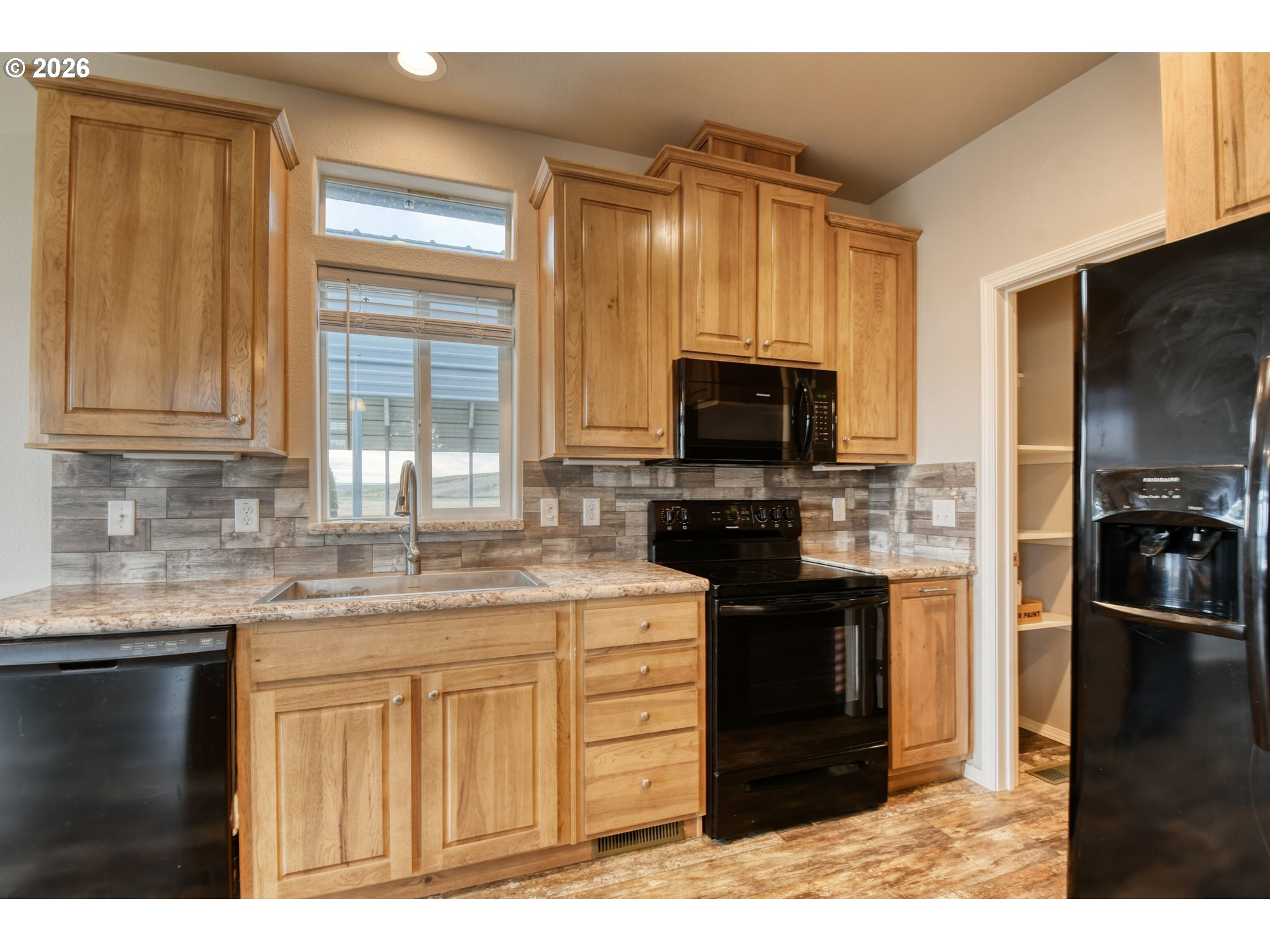 105 Columbia Street Helix, OR 97835 - Photo 14 of 34