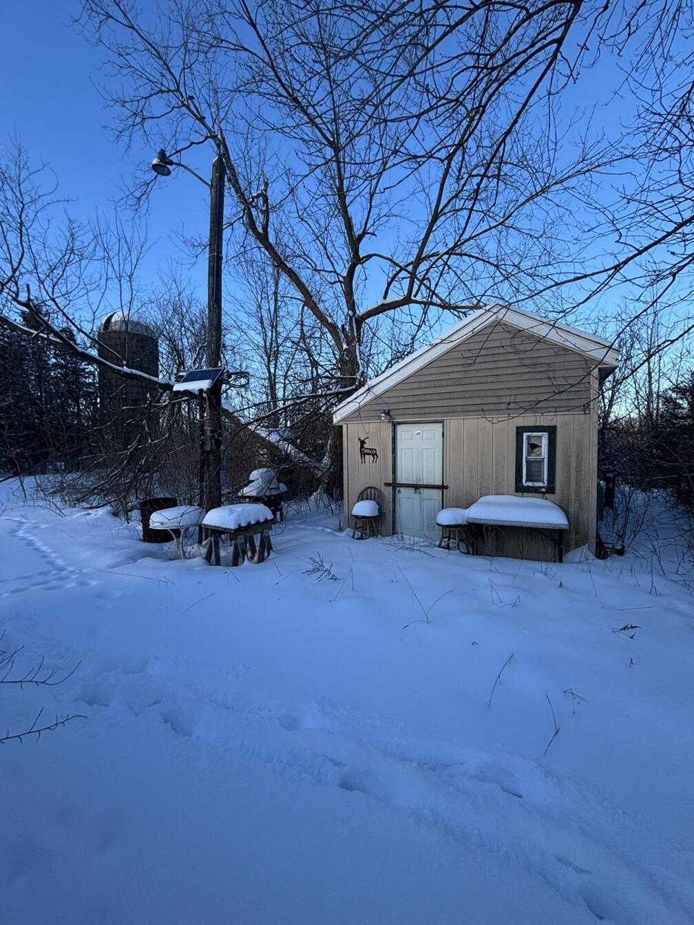 6711 South Tripp Road Osseo, MI 49266 - Photo 2 of 9 1