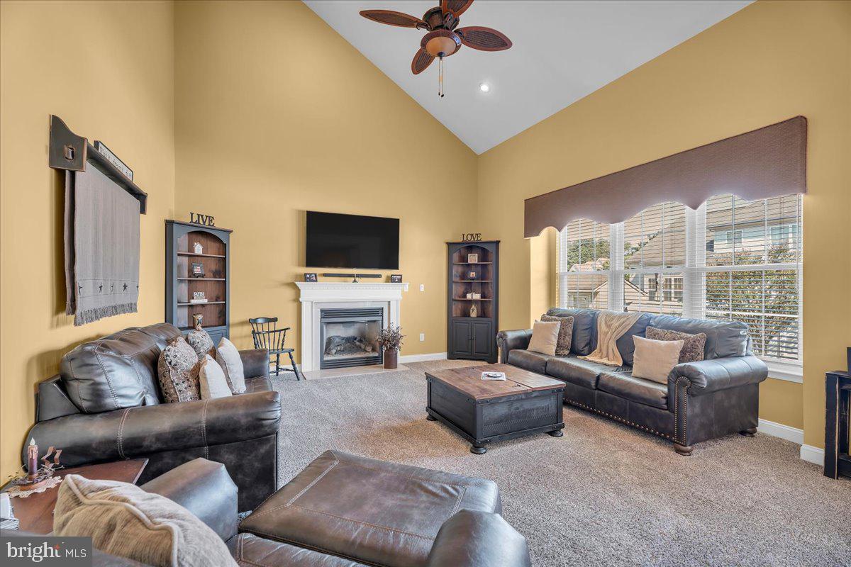 74 Candlewood Road Williamstown, NJ 08094 - Photo 12 of 45 Inviting living space with warm hues.