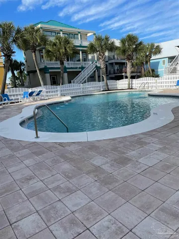 $325,000 | 437 Gulfview Lane, Pensacola, FL 32507