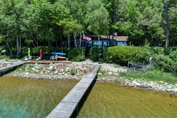 $2,350,000 | 4152 North Omena Point Road, Omena, MI 49674