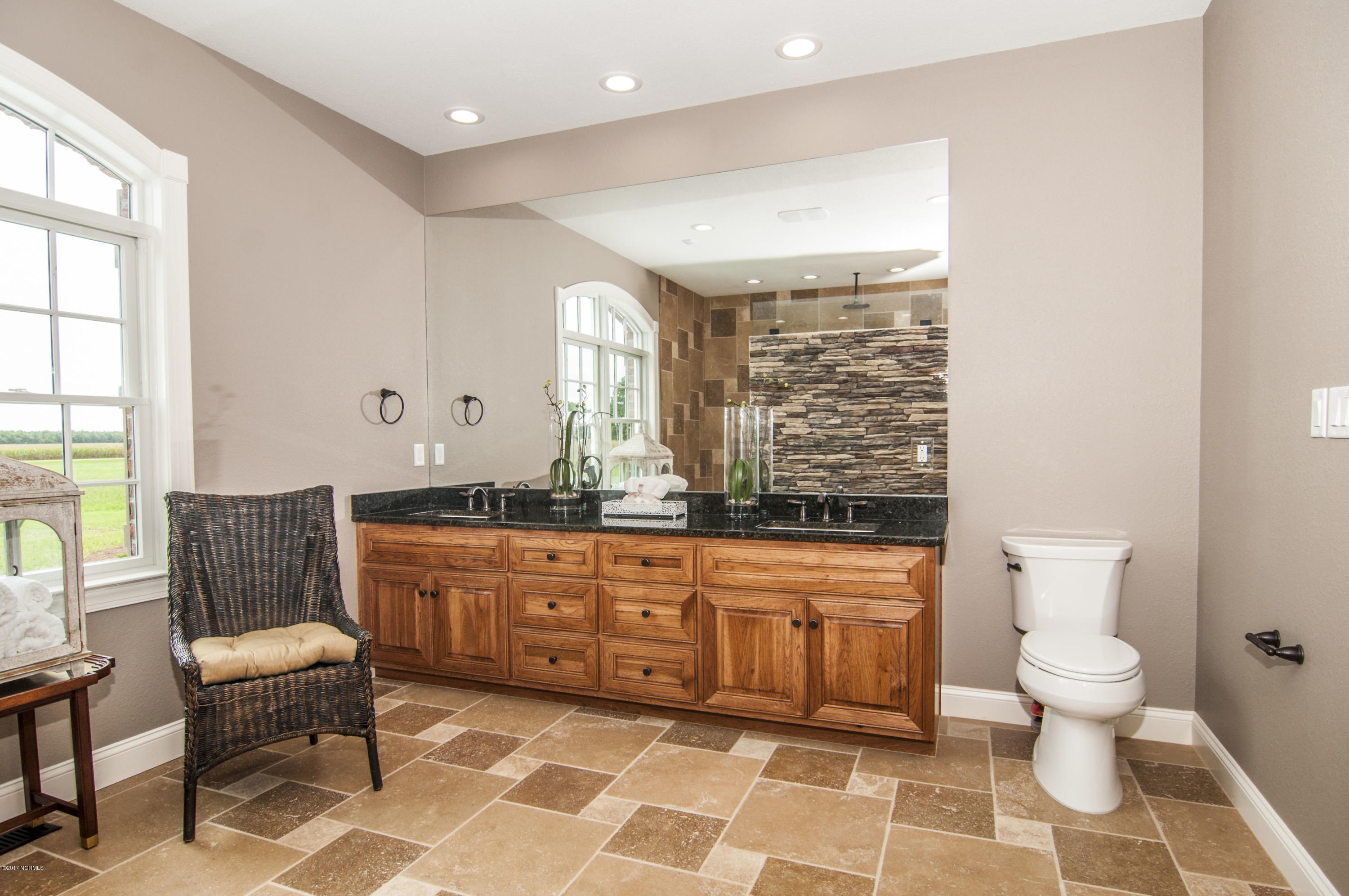 166 Jackson Swamp Road Bath, NC 27808 - Photo 21 of 80 021Masterbath3