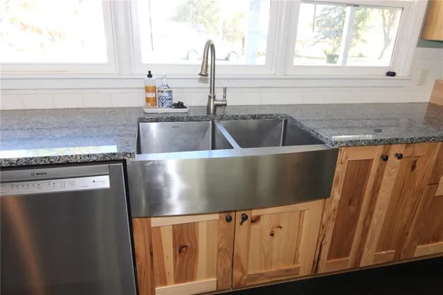 $289,950 | 11403 West 51st Terrace, Shawnee, KS 66203