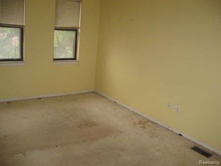 1036 Willow Grove Court Rochester, MI 48307 - Photo 16 of 22 IMG_9624.jpg