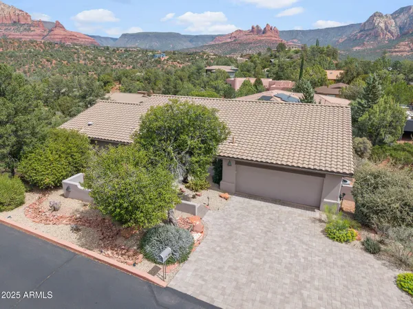 $1,300,000 | 190 Rolling Hills Road, Sedona, AZ 86336