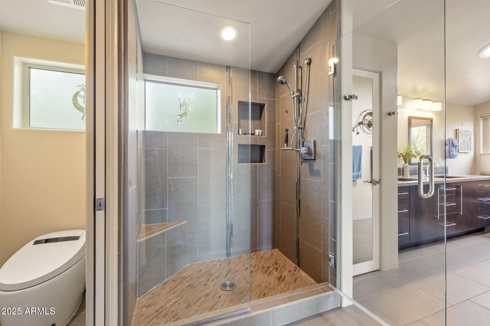 190 Rolling Hills Road Sedona, AZ 86336 - Photo 13 of 23 Master #1 Bath