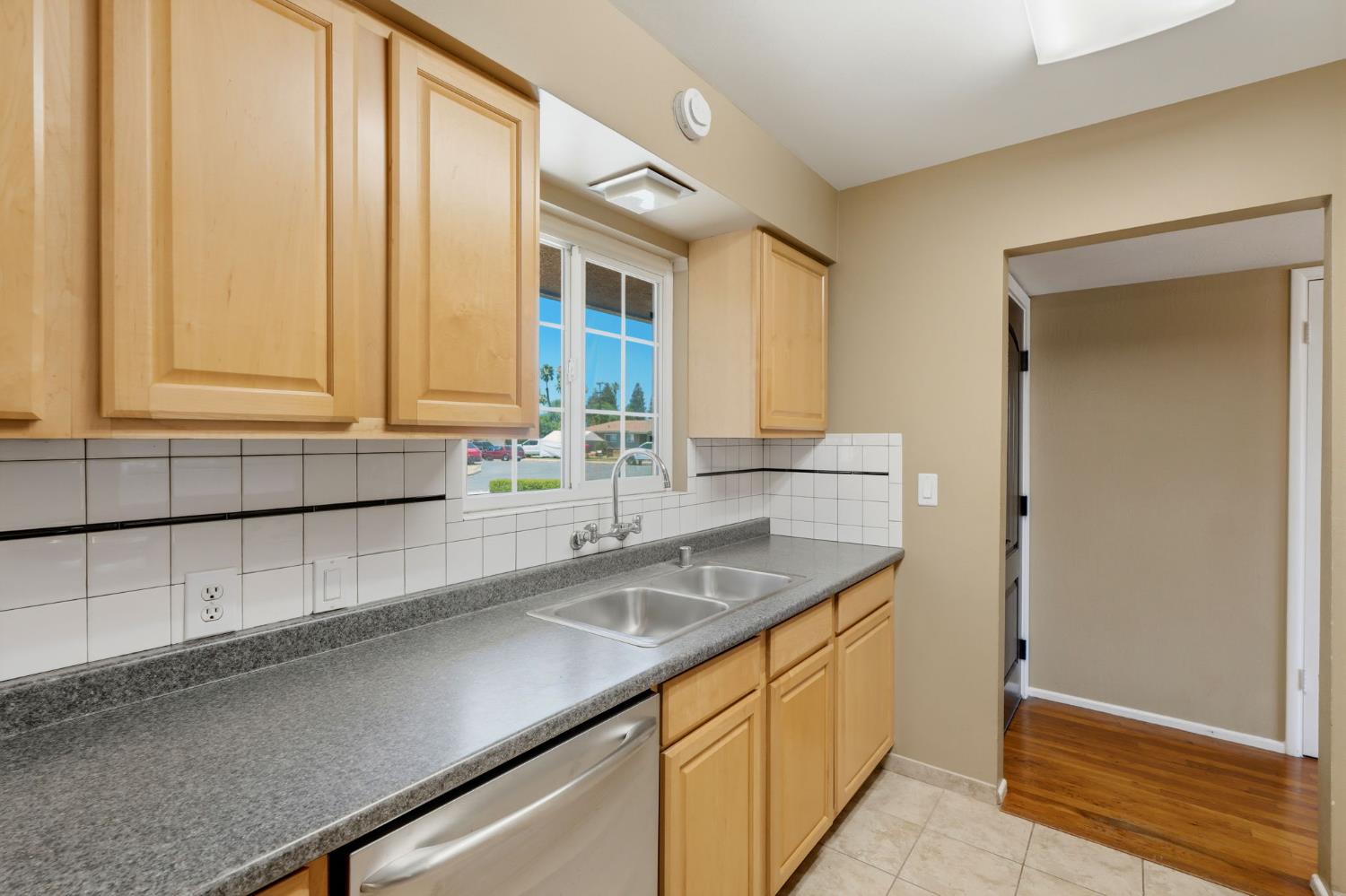 313 North 2nd Street Fowler, CA 93625 - Photo 7 of 27