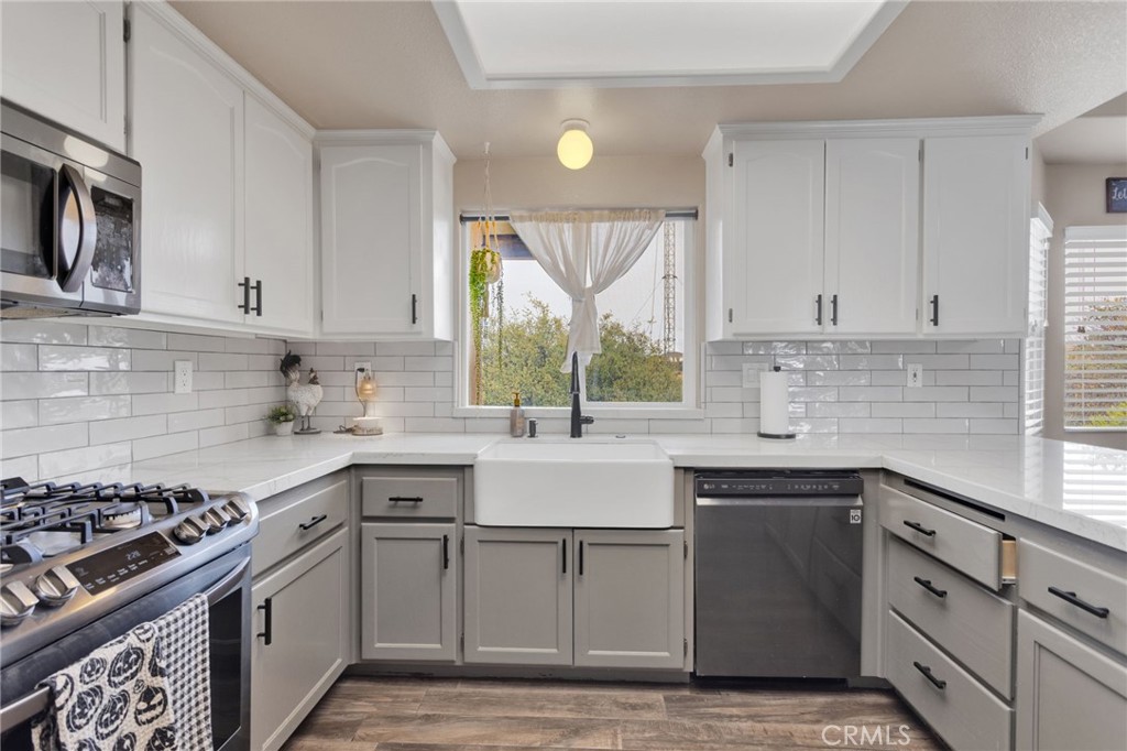 6297 Coleridge Road Oak Hills, CA 92344 - Photo 16 of 69