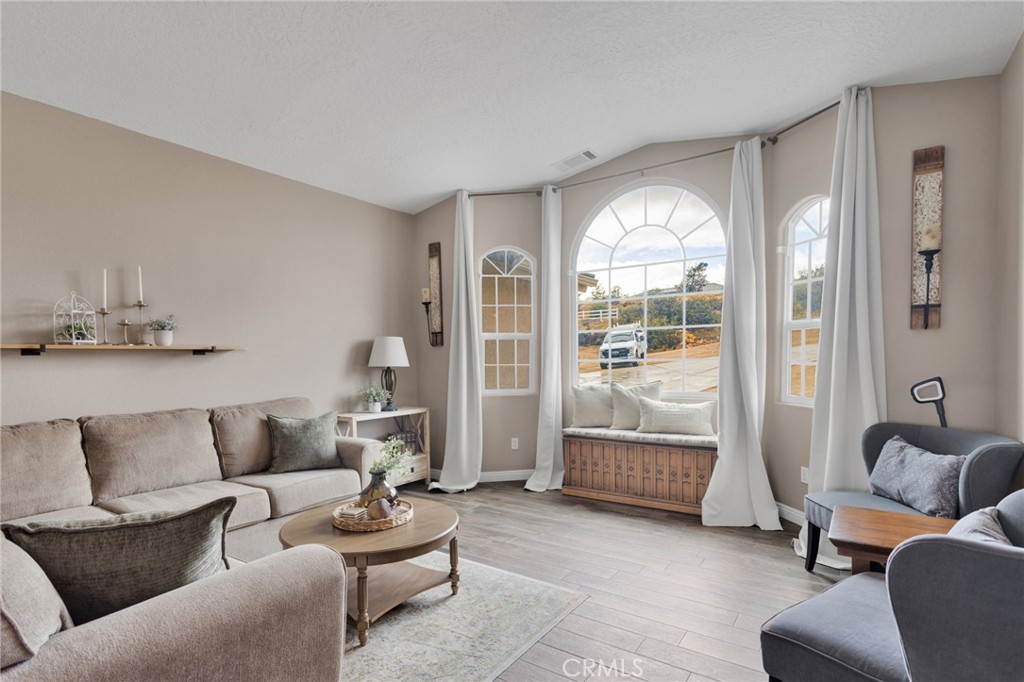 6297 Coleridge Road Oak Hills, CA 92344 - Photo 7 of 69