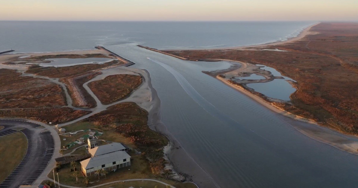 3511 Roberts Road Bay City, TX 77414 - Photo 6 of 14 a view of water heater room