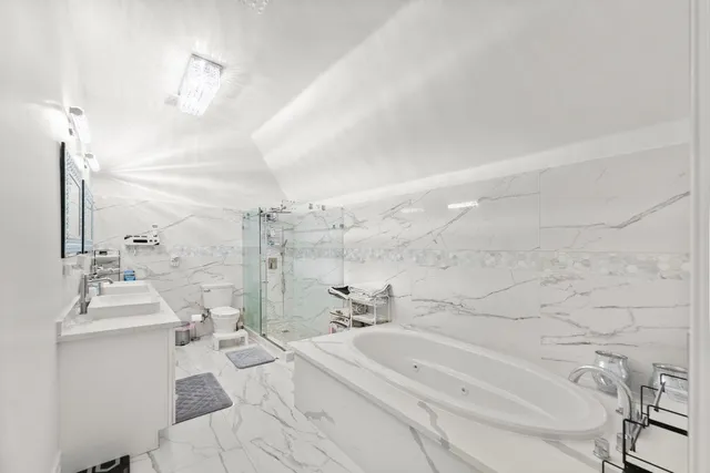 $3,688,888 | 5021 Jardin Lane, Carmichael, CA 95608