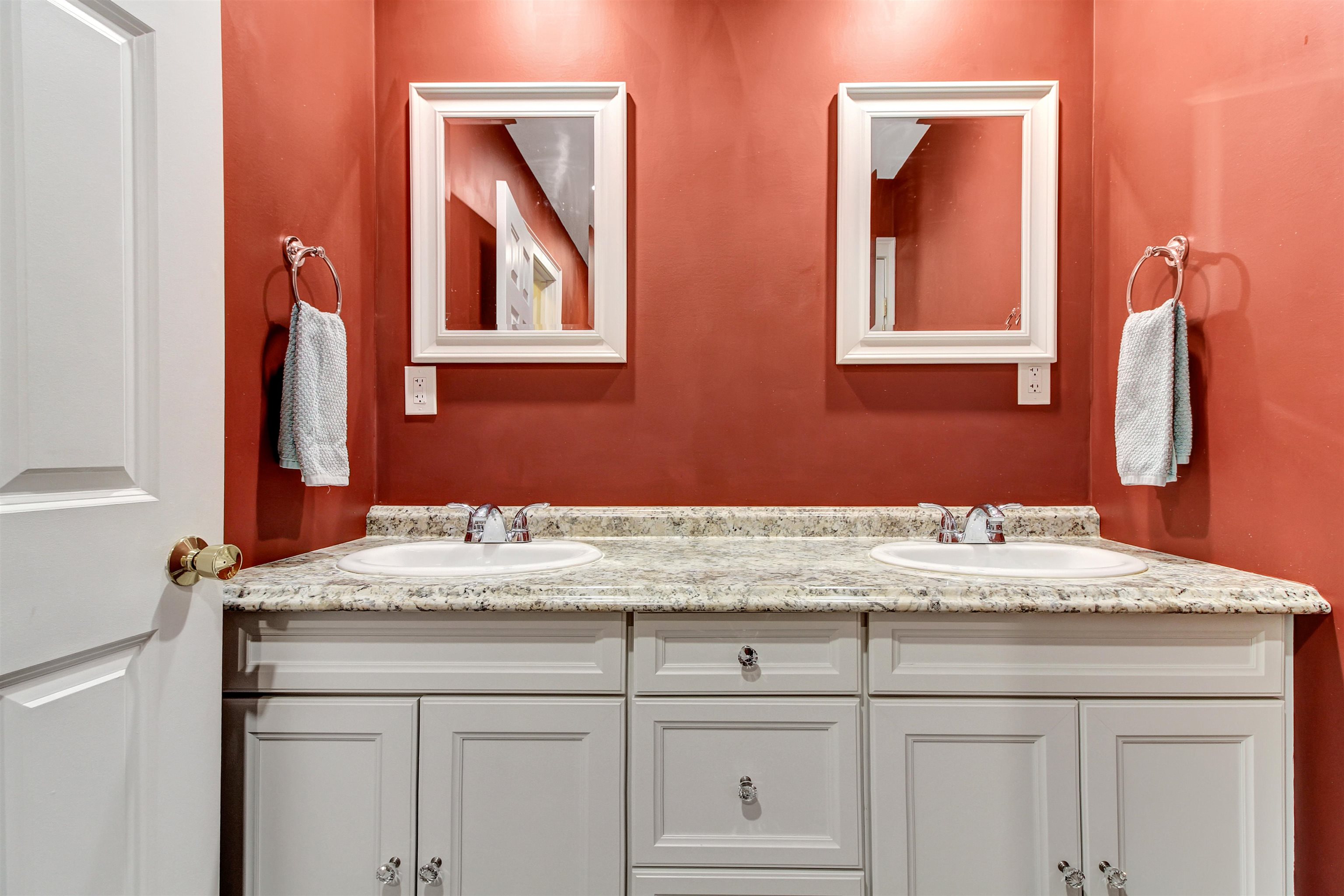 34 Pleasant Street Proctor, VT 05765 - Photo 35 of 46