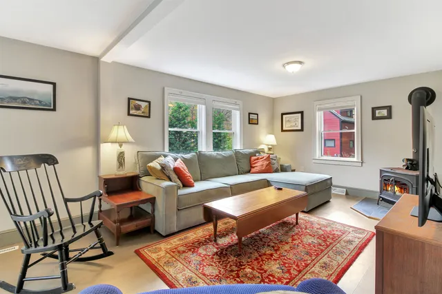 $280,000 | 34 Pleasant Street, Proctor, VT 05765