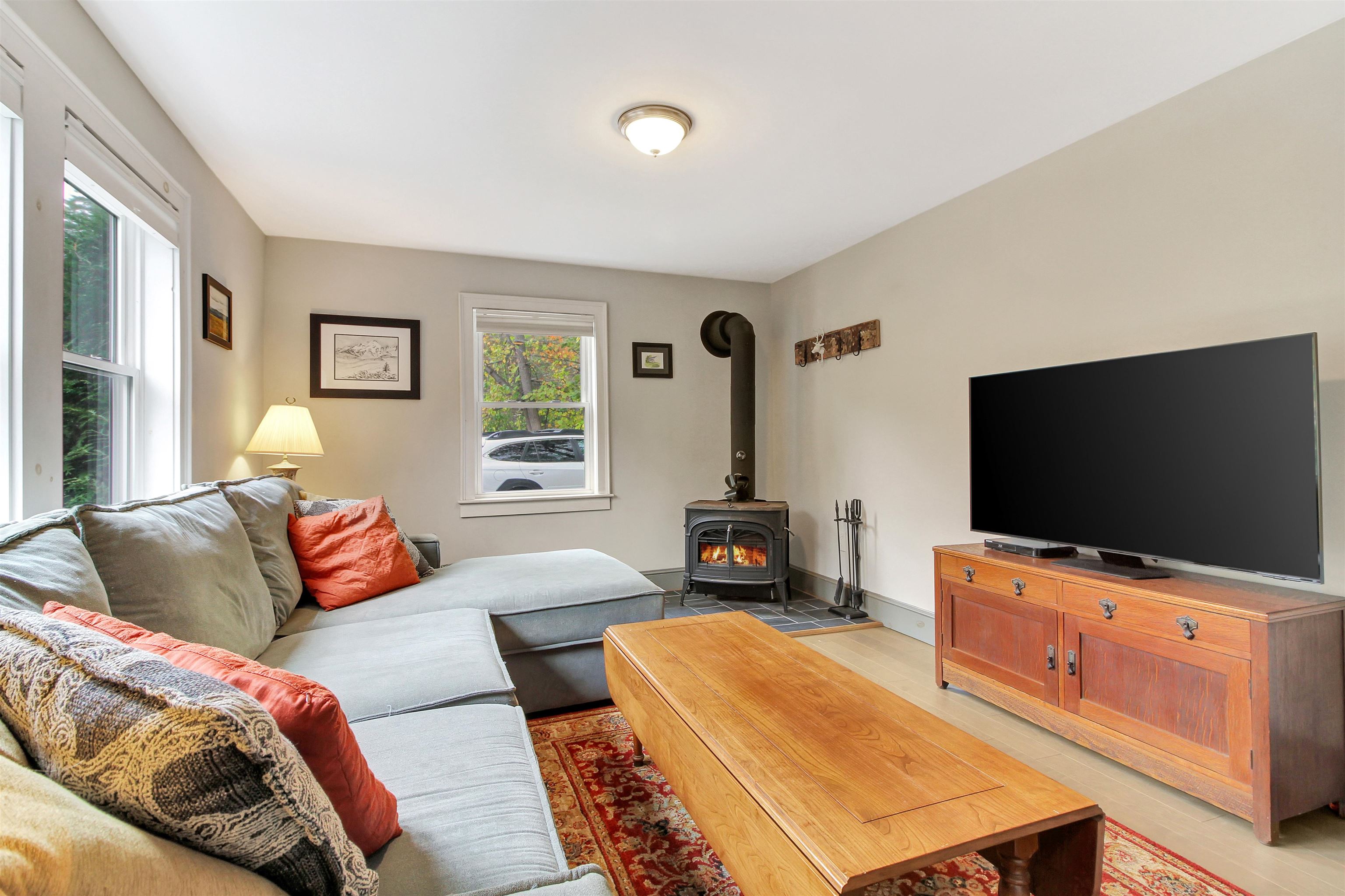 34 Pleasant Street Proctor, VT 05765 - Photo 9 of 46