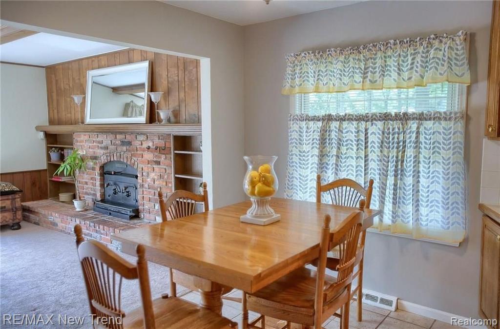 36307 West Lyman Road Farmington Hills, MI 48331 - Photo 12 of 33