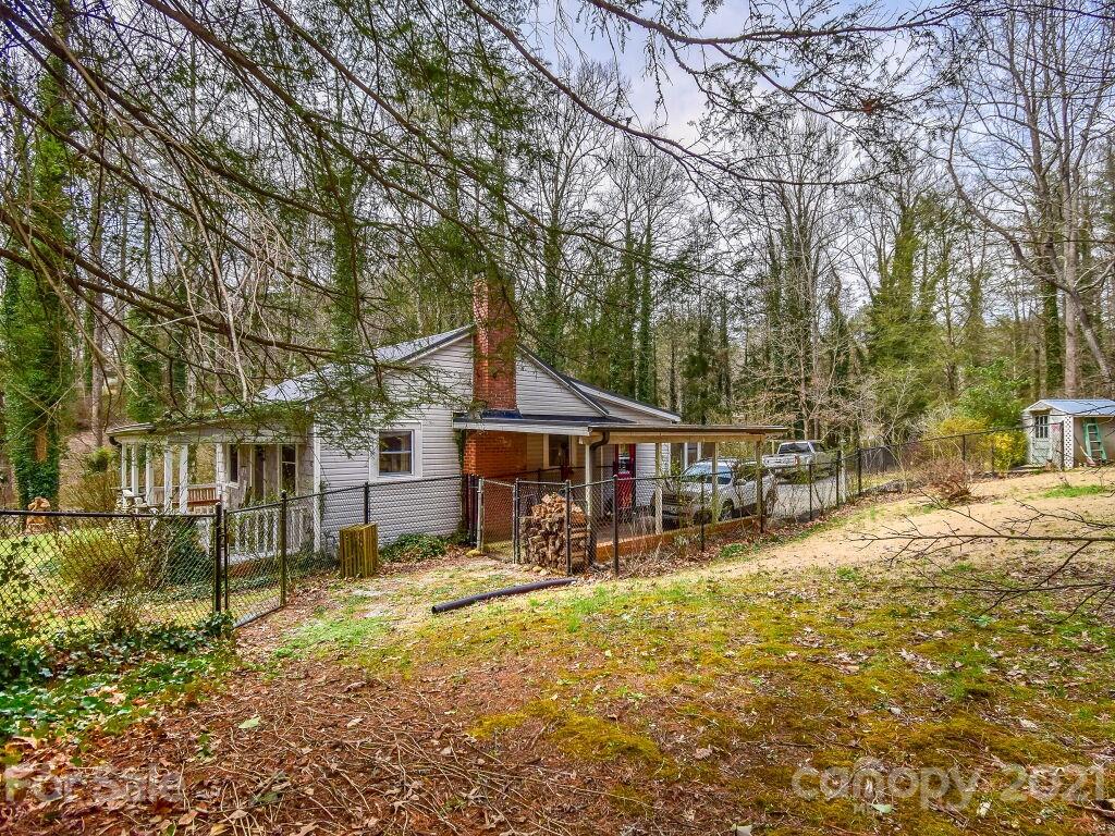 1306 North Country Club Road Brevard, NC 28712 - Photo 25 of 31 Gallery Image 25