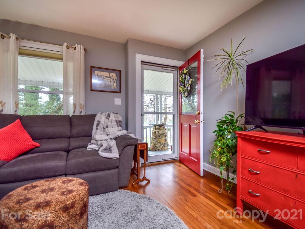 Gallery Image 6