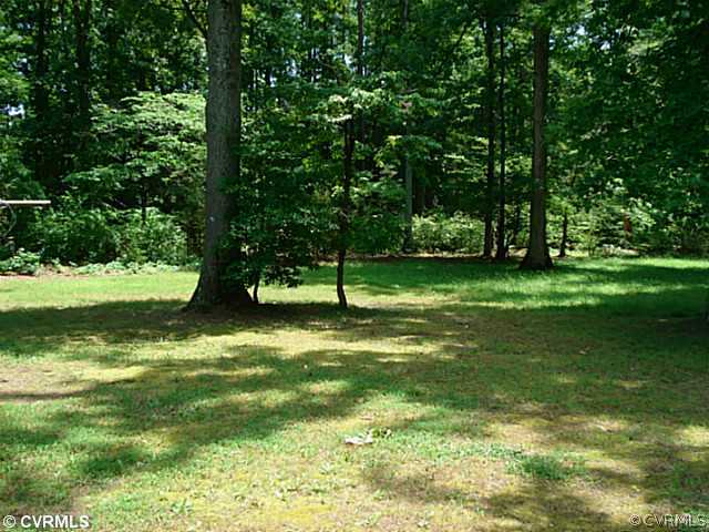 10509 Meadowbrook Road Glen Allen, VA 23060 - Photo 12 of 13 Gallery Image 12