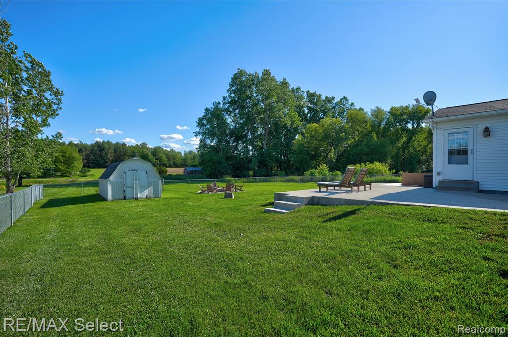 10469 West Pierson Road Flushing, MI 48433 - Photo 10 of 52