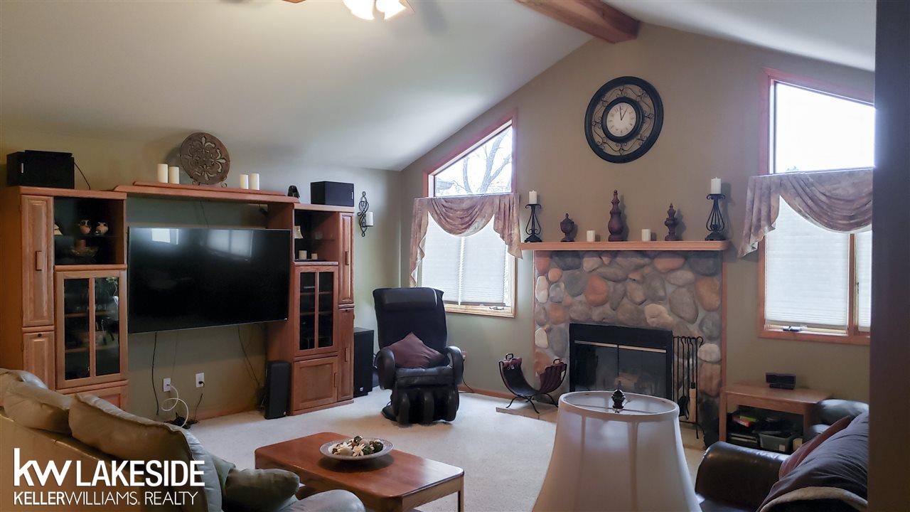 62335 Ray Center Road Ray, MI 48096 - Photo 8 of 38 50010143-7.JPG