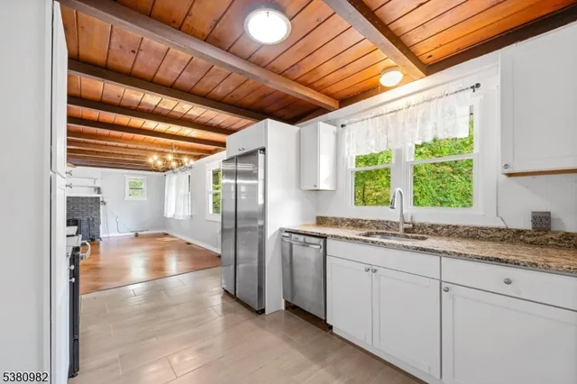 $369,987 | 4 Mohawk Road, Hopatcong, NJ 07821