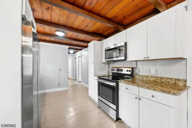 $369,987 | 4 Mohawk Road, Hopatcong, NJ 07821