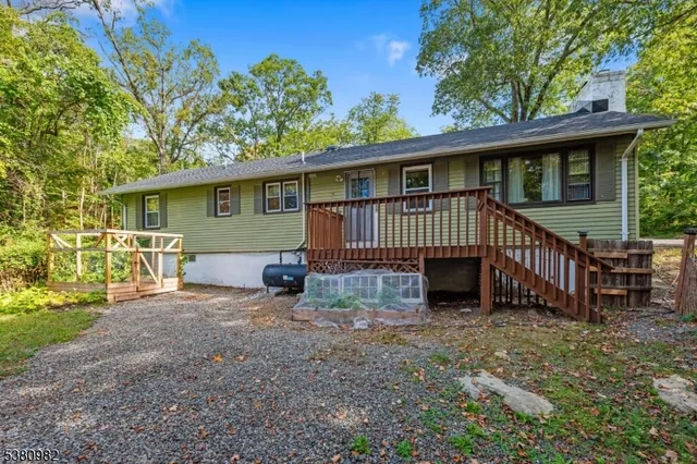 $369,987 | 4 Mohawk Road, Hopatcong, NJ 07821