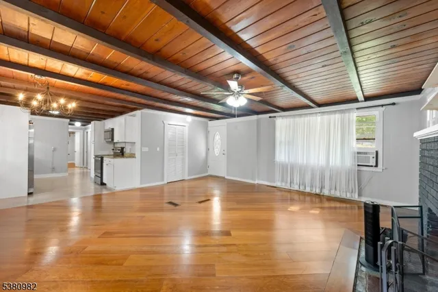 $369,987 | 4 Mohawk Road, Hopatcong, NJ 07821