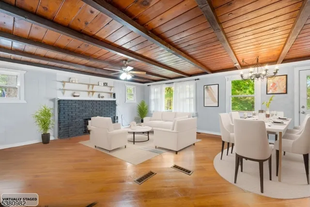 $369,987 | 4 Mohawk Road, Hopatcong, NJ 07821