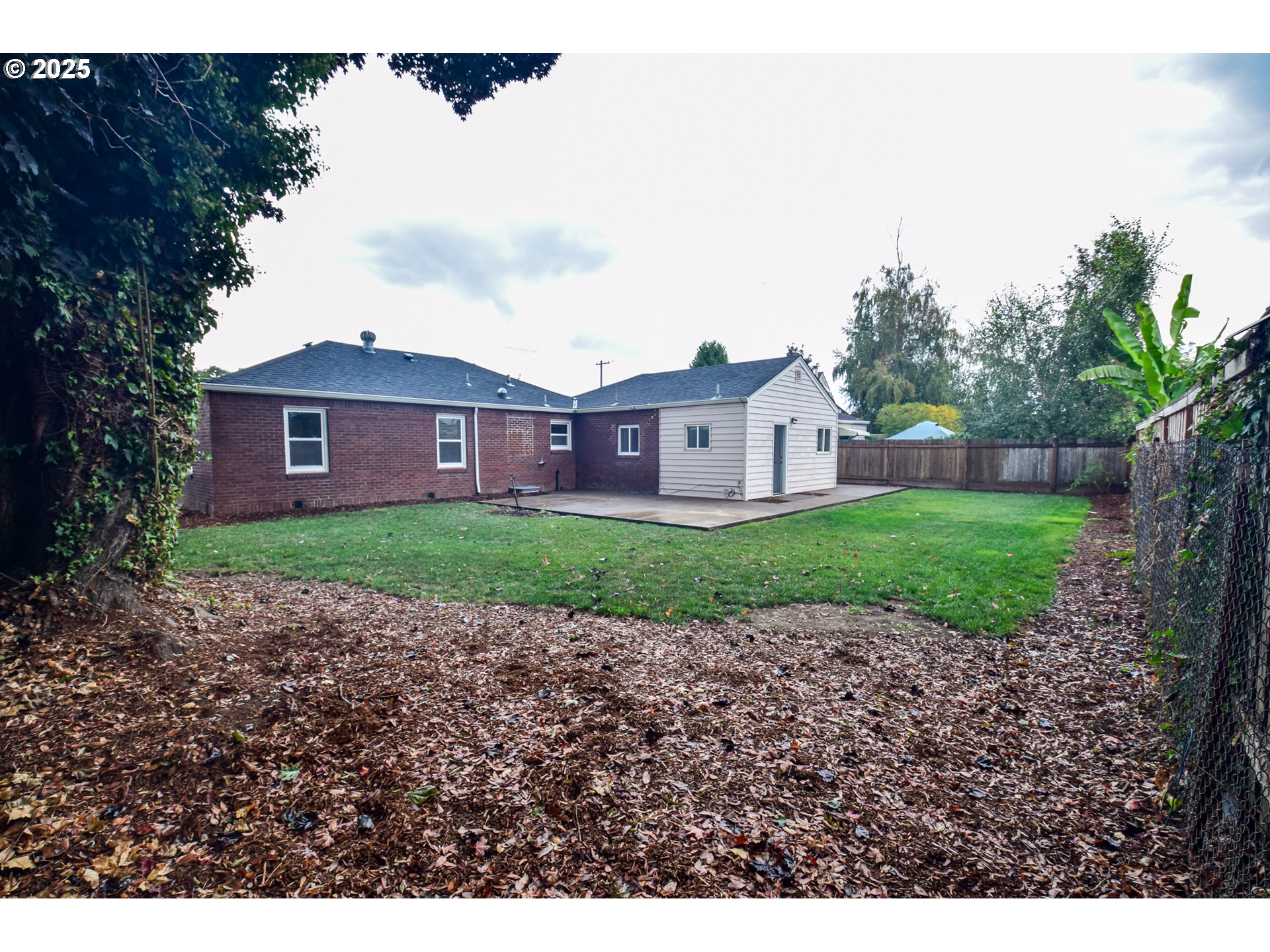 1390 George Street Woodburn, OR 97071 - Photo 20 of 22 Yard