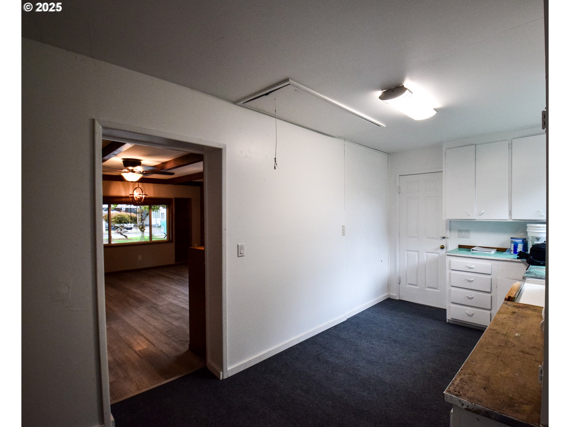 1390 George Street Woodburn, OR 97071 - Photo 10 of 22 Workshop