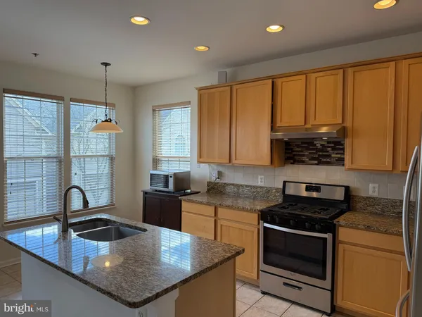 $3,300 | 426 Redland Boulevard, Rockville, MD 20850