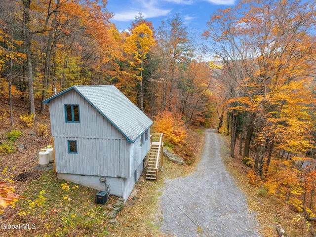 $199,900 | 1083 West Kill Road, Jefferson, NY 12093