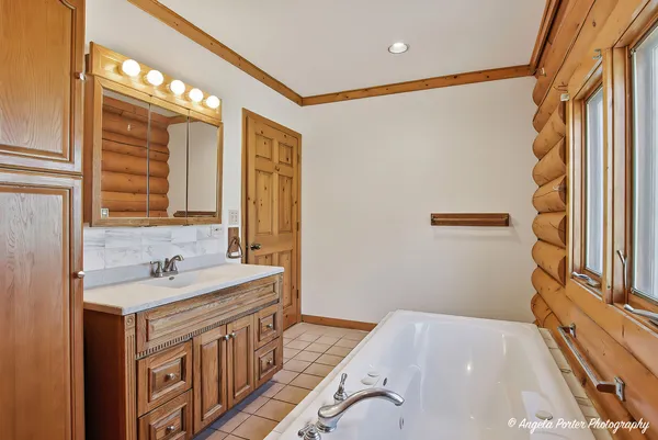 $599,000 | 23278 West Lakeshore Drive, Antioch, IL 60002